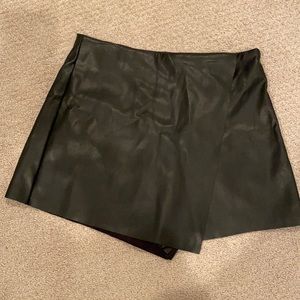 Super cute skort!! NWT